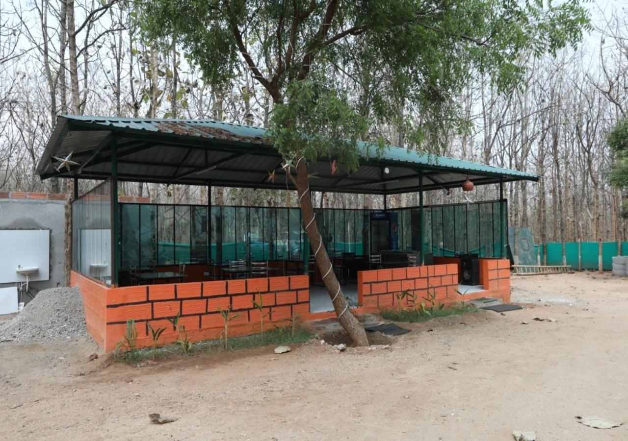 Hotel The Green Orchid Mysore Exterior photo